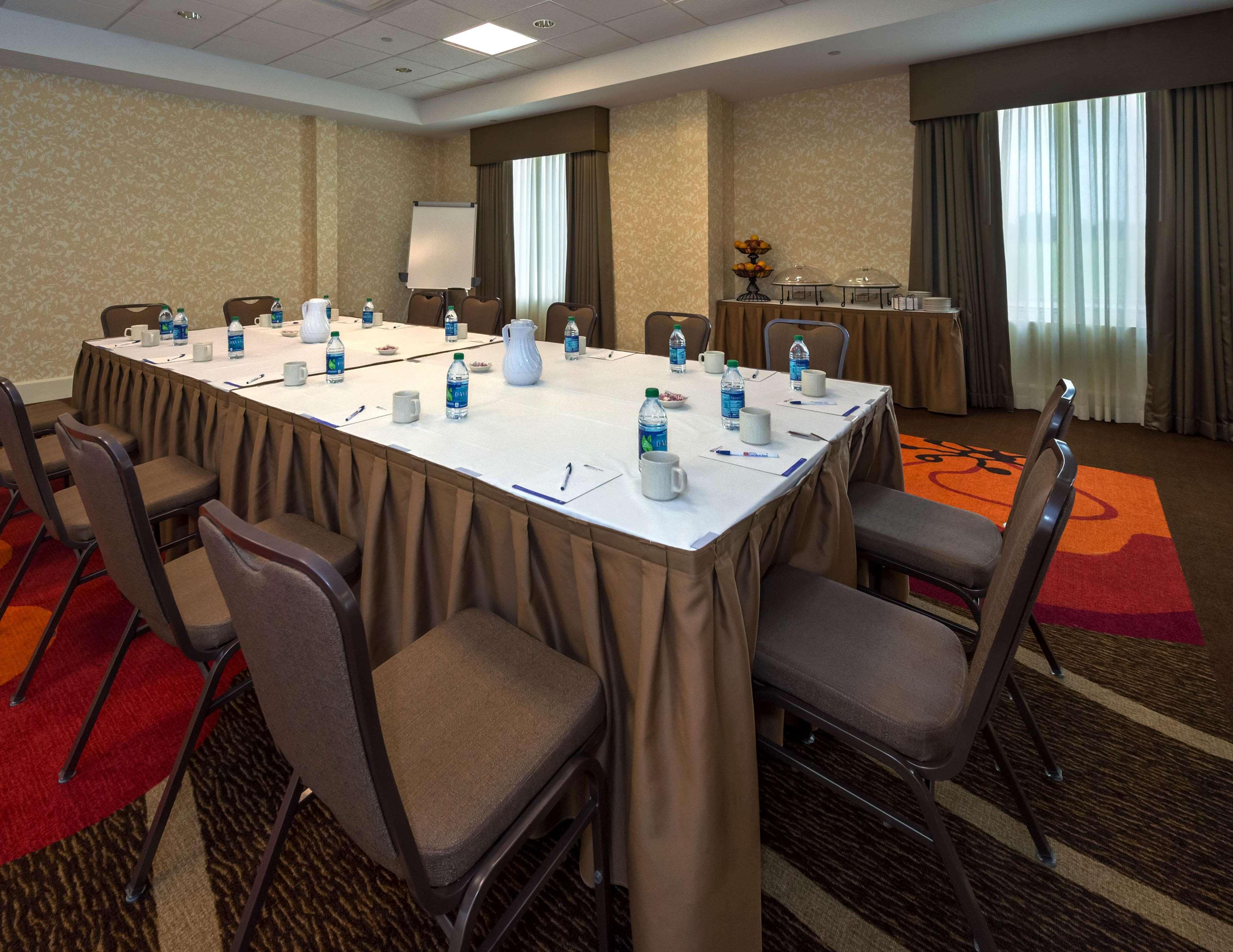 Hilton Garden Inn Lafayette/Cajundome מראה חיצוני תמונה
